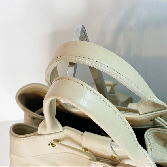 Fairchild Baldwin Rucksack in Stone Backpack - Picture 7 of 12